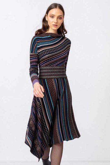 Вовняна сукня IVKO