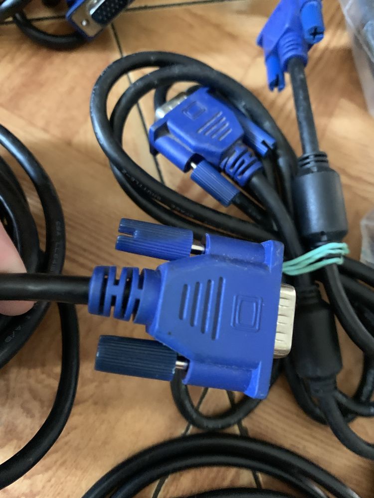 VGA кабеля 14 штук