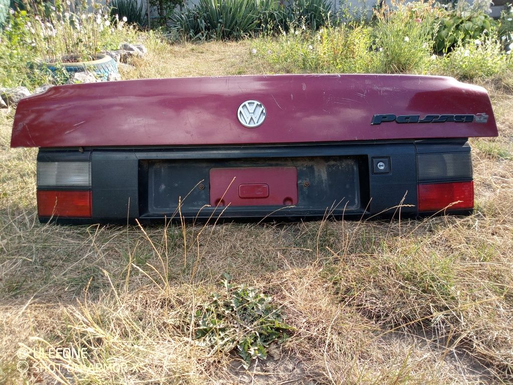 Крышка багажника Volkswagen Passat B3