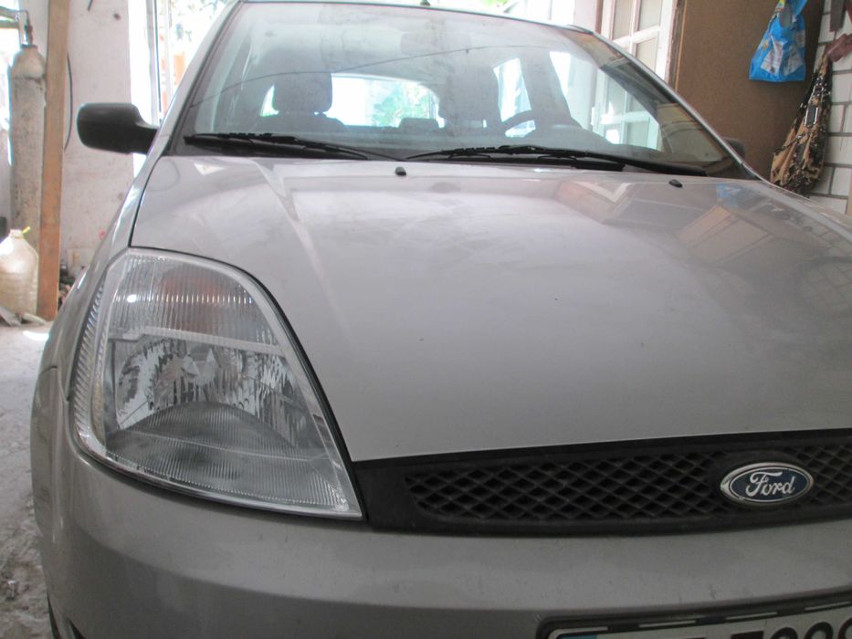 Авто форд фиеста 2005 г.в.