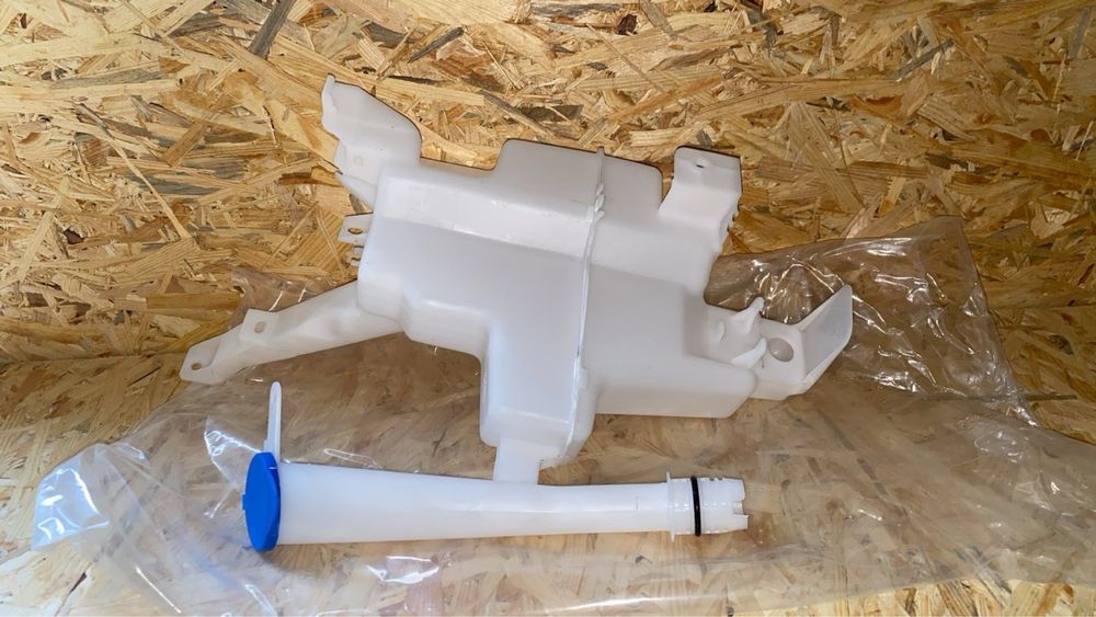 Бачок омивача OUTLANDER 4 накладка панелі аутлендер 2022 2023 2024