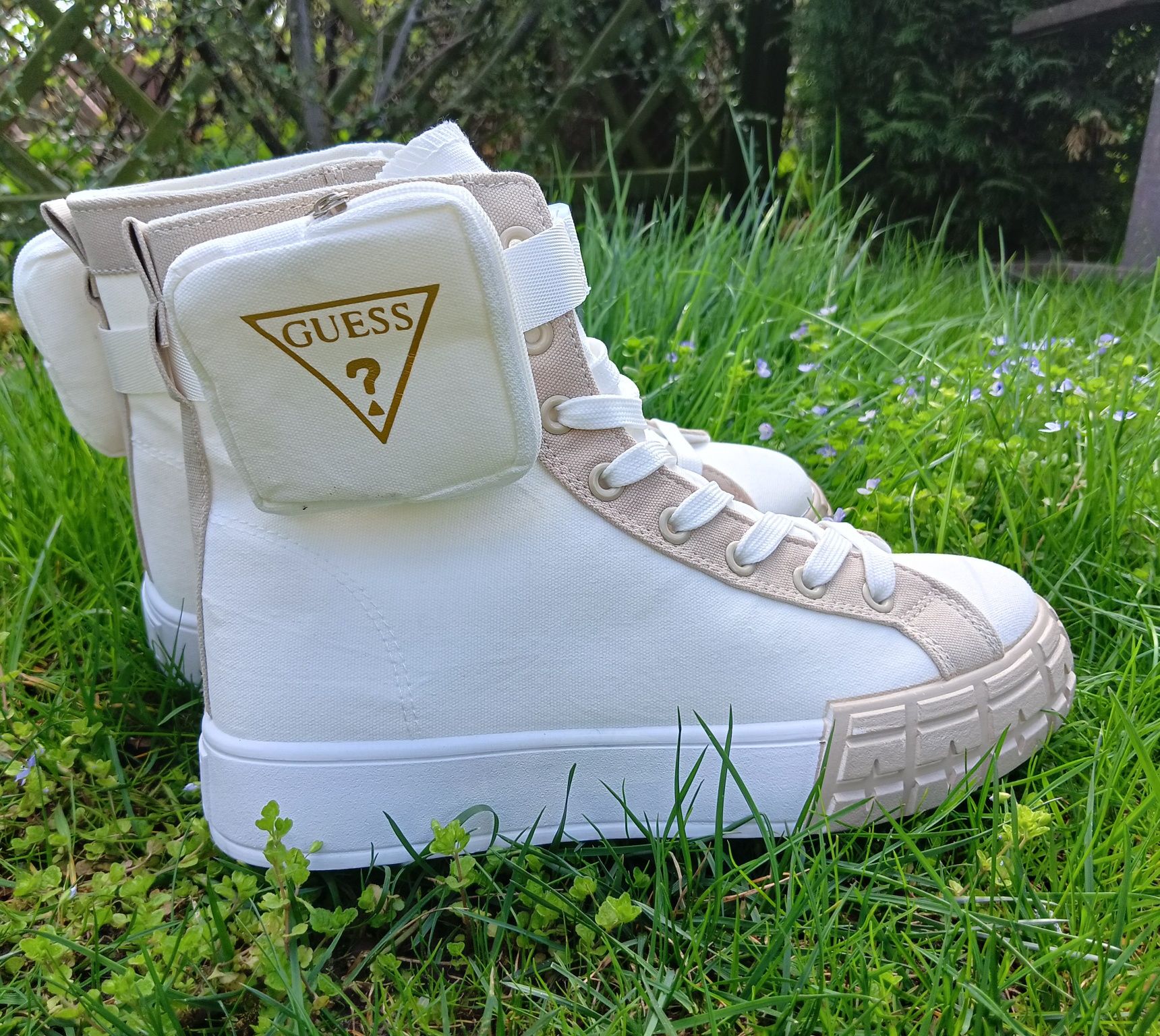 Buty damskie Guess . Trampki Guess 38,39,40,41