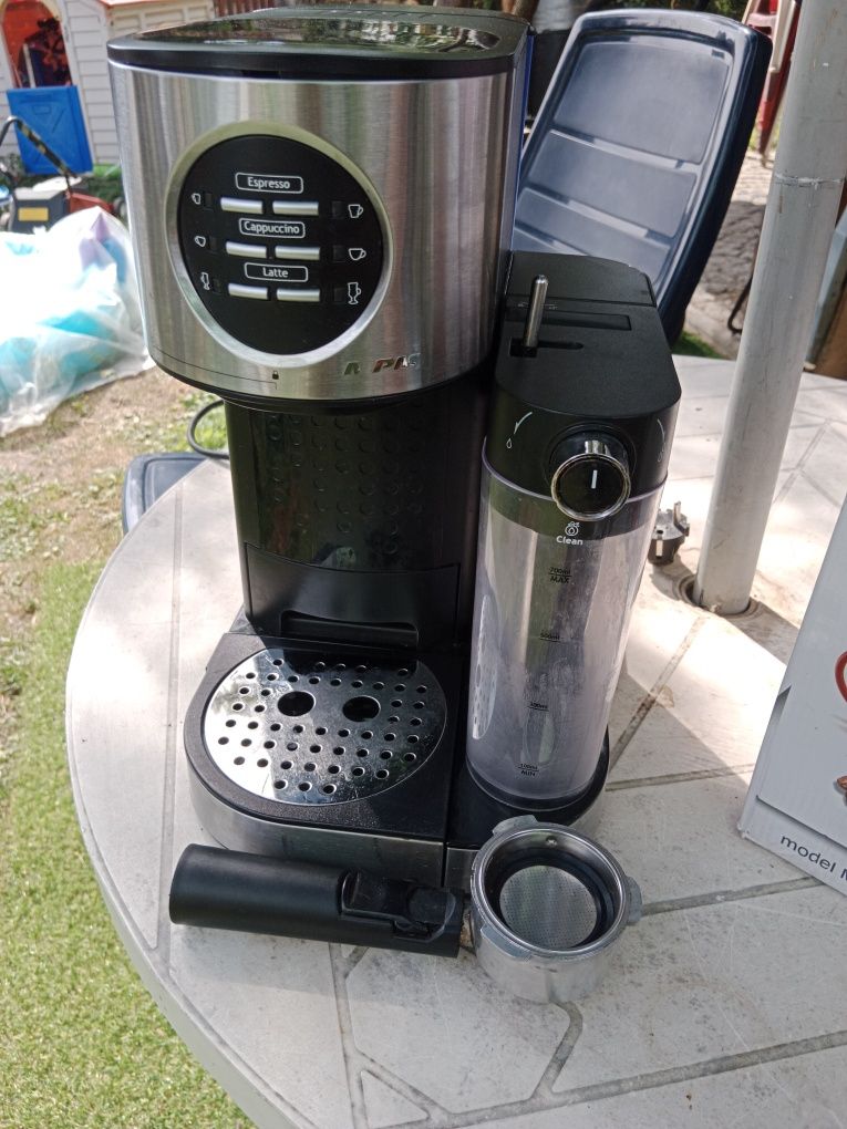 Ekspres ciśnieniowy MPM 1470watt