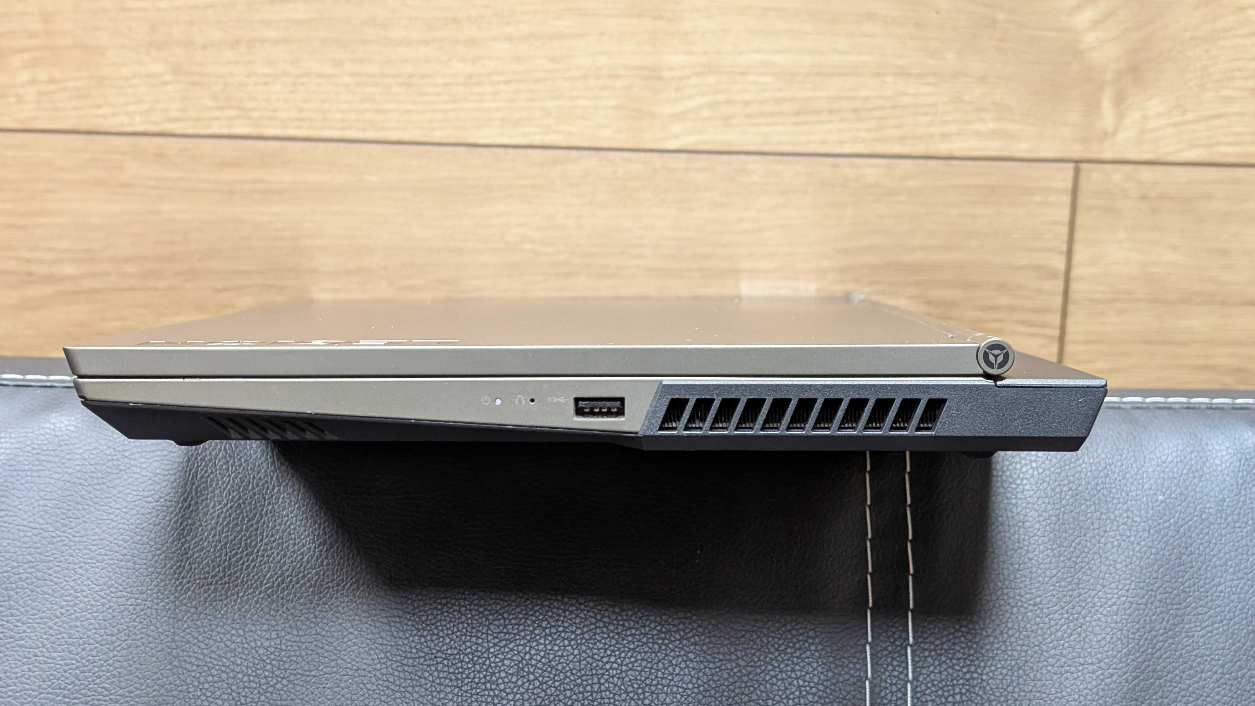 Lenovo Legion 5 15IMH05H 15,6" i7-10750H 16GB 512Gb NVIDIA GTX 1660 Ti
