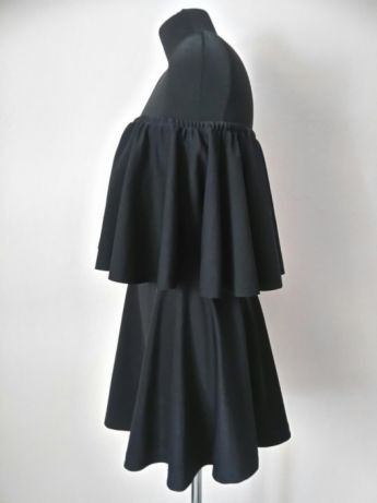 Śliczna sukienka czarna,rozmiar 36-38