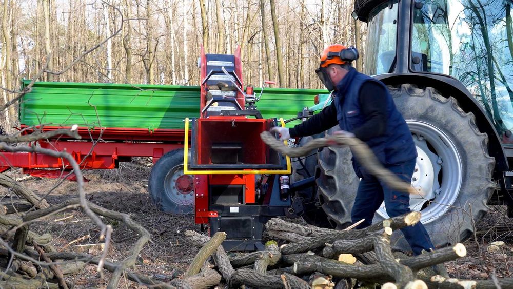 Rębak walcowy REMET RP-200 SUPER === DUZY rębak do gałęzi ===