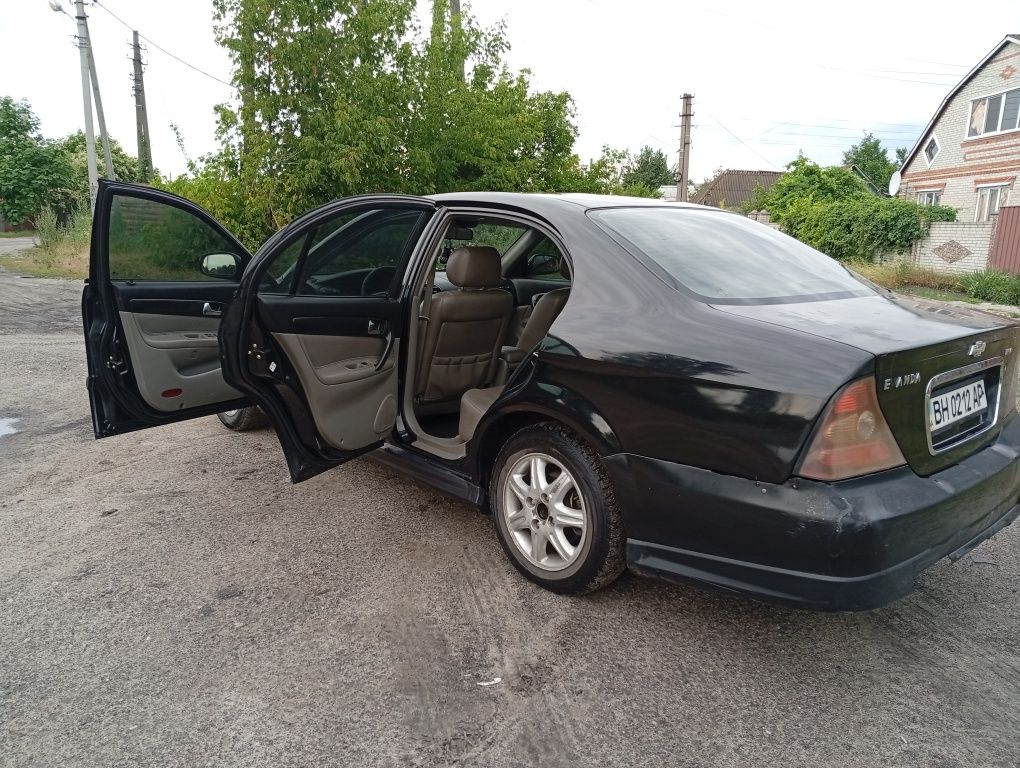 Продам сімейне авто Chevrolet evanda