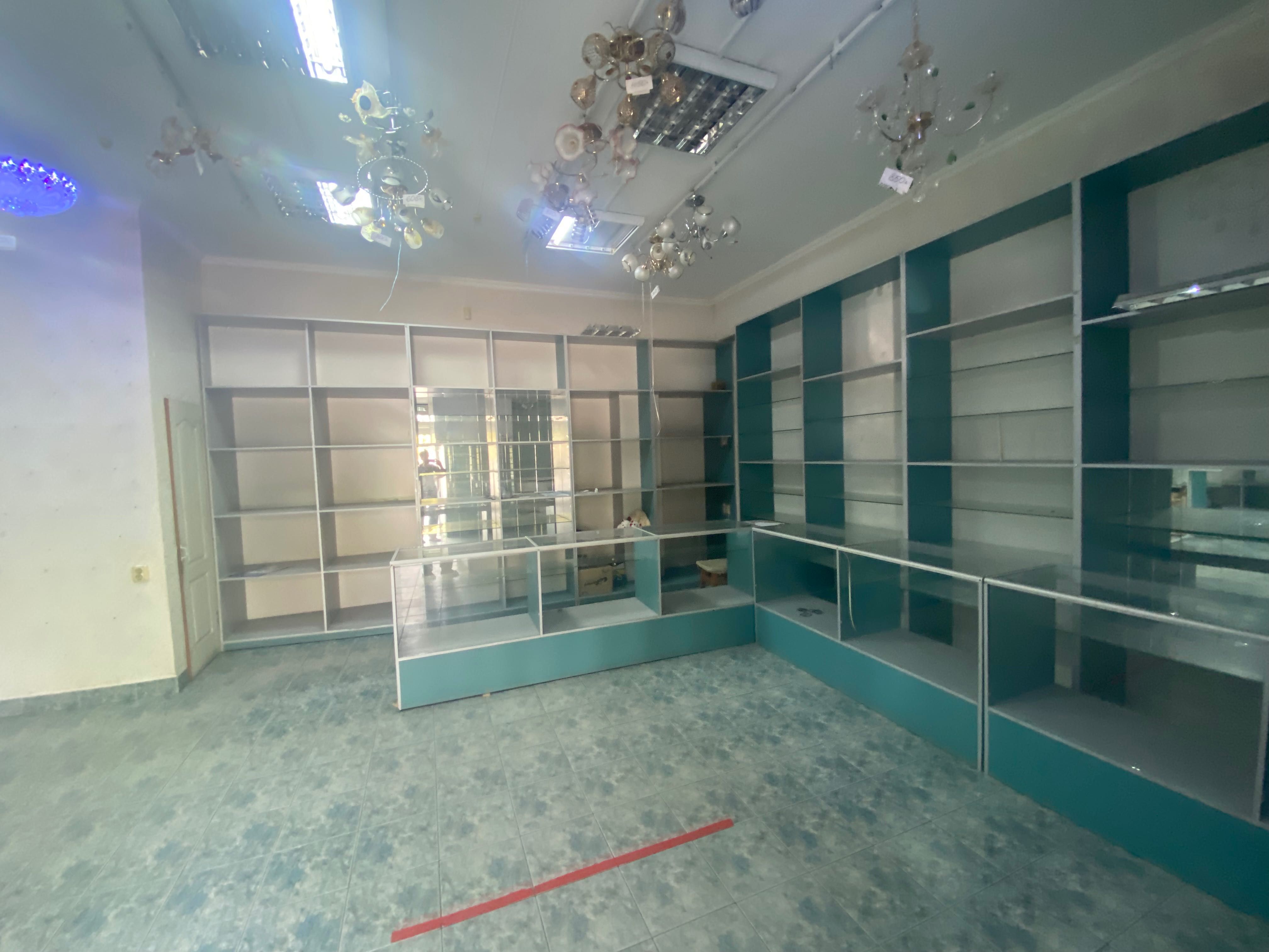 Продается коммерческое помещение 57м2 в Корабельном районе. С2