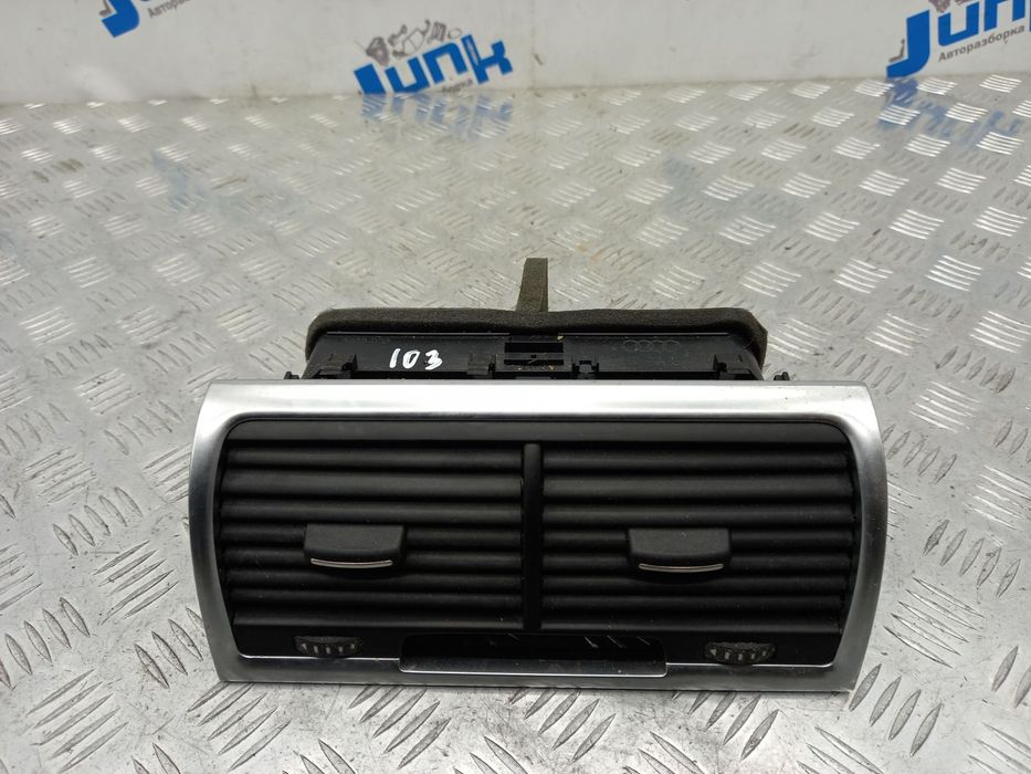 Дефлектор воздуха центральный 4L0820951P3Q7 для Audi Q7 4L 2005-2015