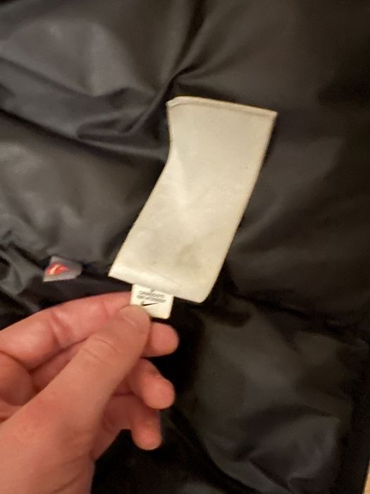 Куртка найк розмір M