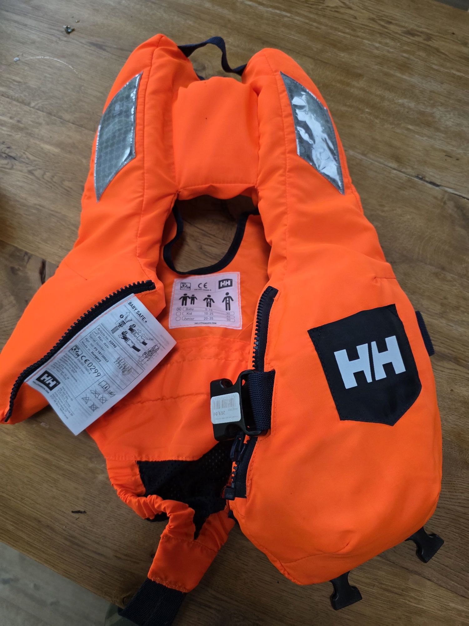 Kamizelka ratunkowa HELLY HANSEN BABY SAFE+ 210 5-15 kg