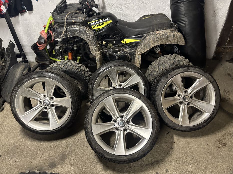 Sprzedam felgi wraz z oponami r18 z BMW E46.OPIS!!!