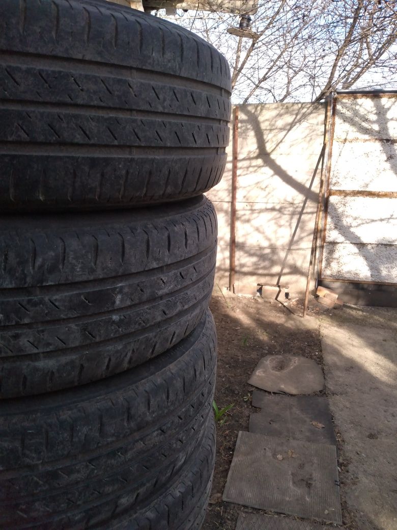 Шини Bridgestone 195х65 R-15.