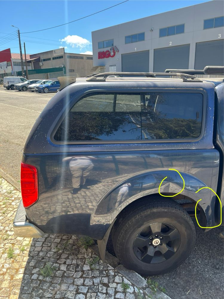 Nissan Navara D40 NP300 - Ano 2006 - 2.5 DCI CD LE + BDT 174cv 4WD