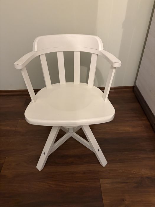 Krzesło obrotowe białe FEODOR z Ikea z regulacją wysokości