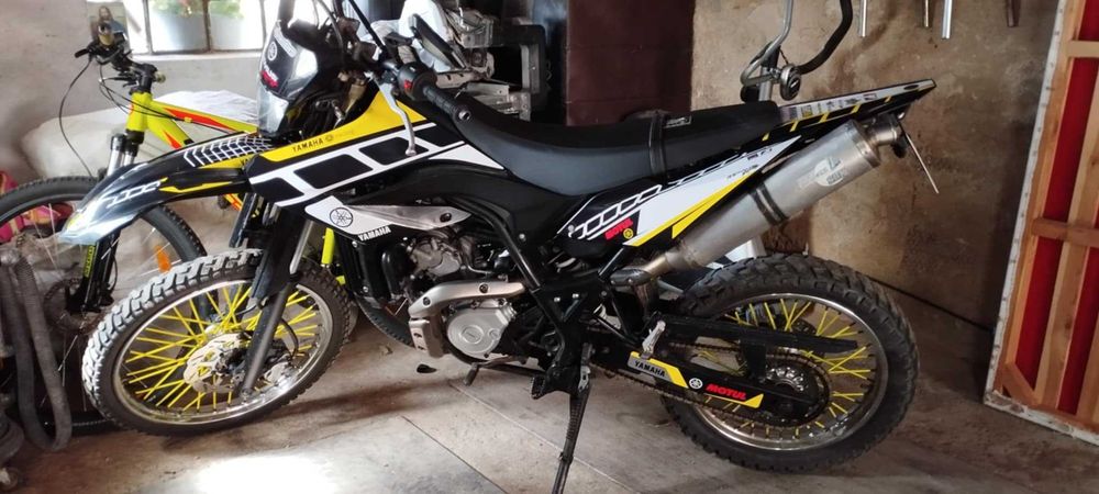 Yamaha WR 125 R enduro