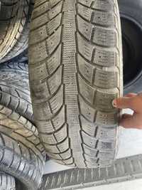 Продам зимову резину 215/65R17