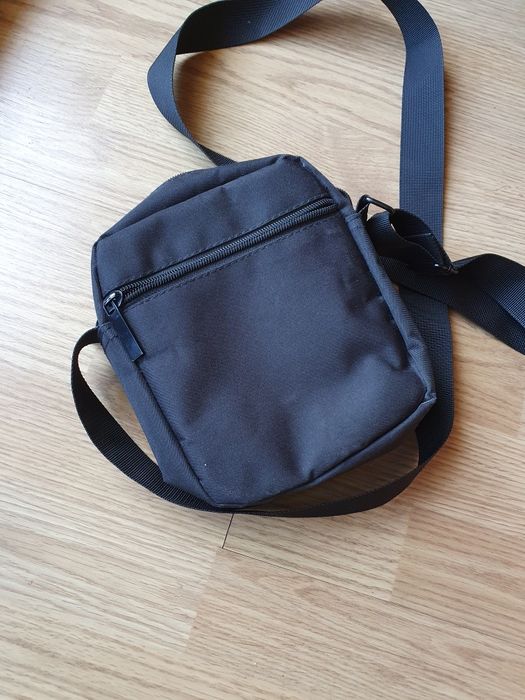 Bolsa homem como nova