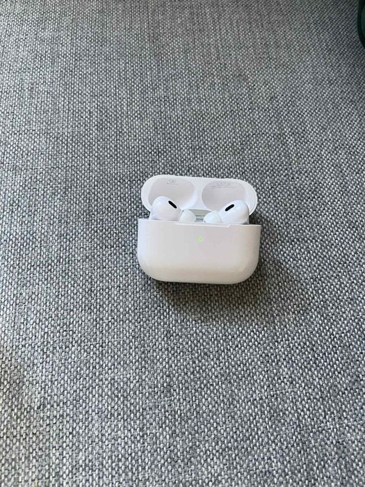 Apple airpods gen 2 pro
