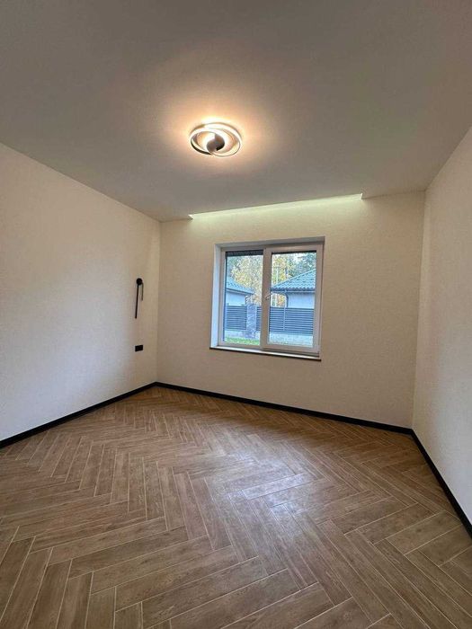 Будинок 98 м² з ремонтом, 3 спальнями та терасою на 4 сотках, Газ