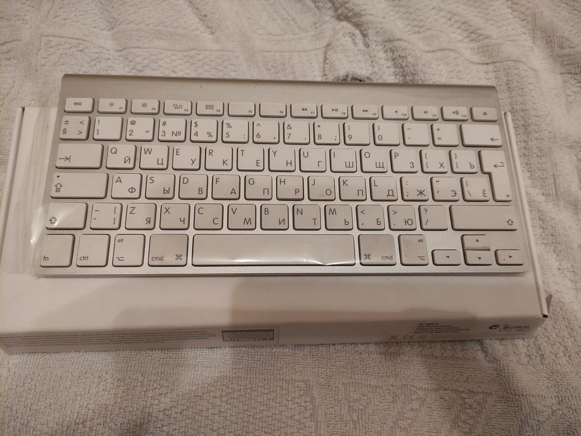 Клавиатура Apple Wireless Keybord
