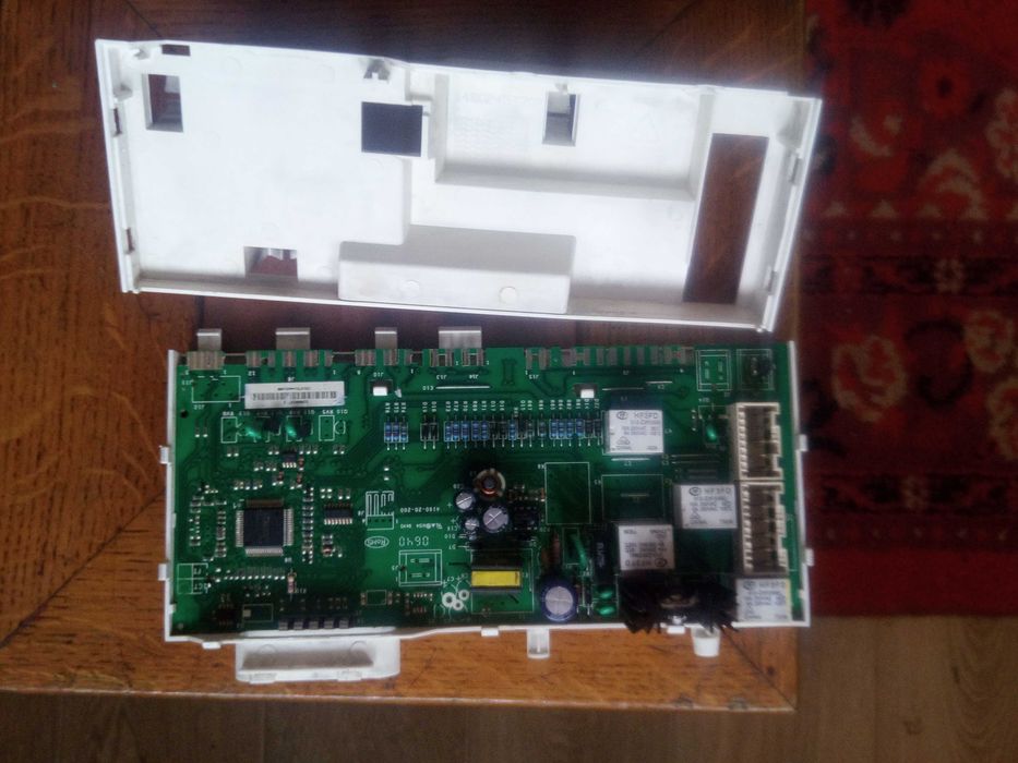 Плата управления на стиральную машину INDESIT WISL86