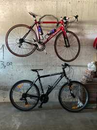 Duas bicicletas em bom estado