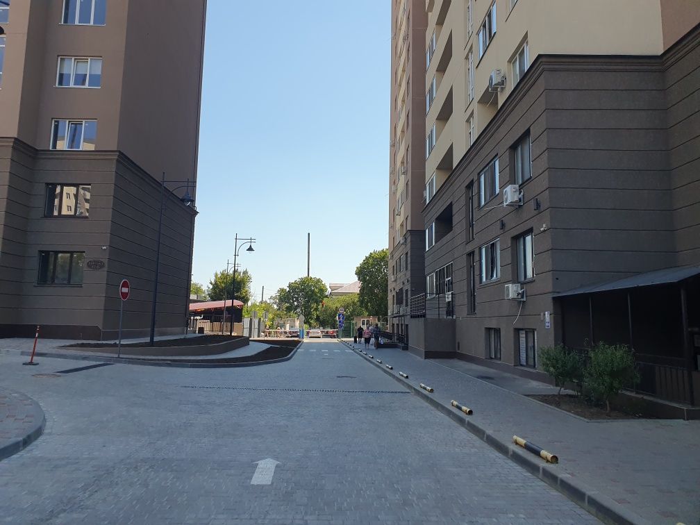 Сдам  в аренду (или продам)комерческое помещение жк Одесские традиции