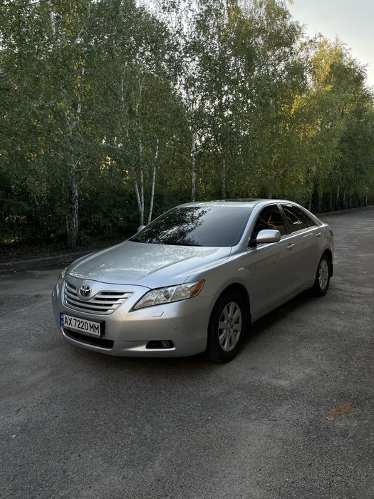 Продам Toyota Camry 40