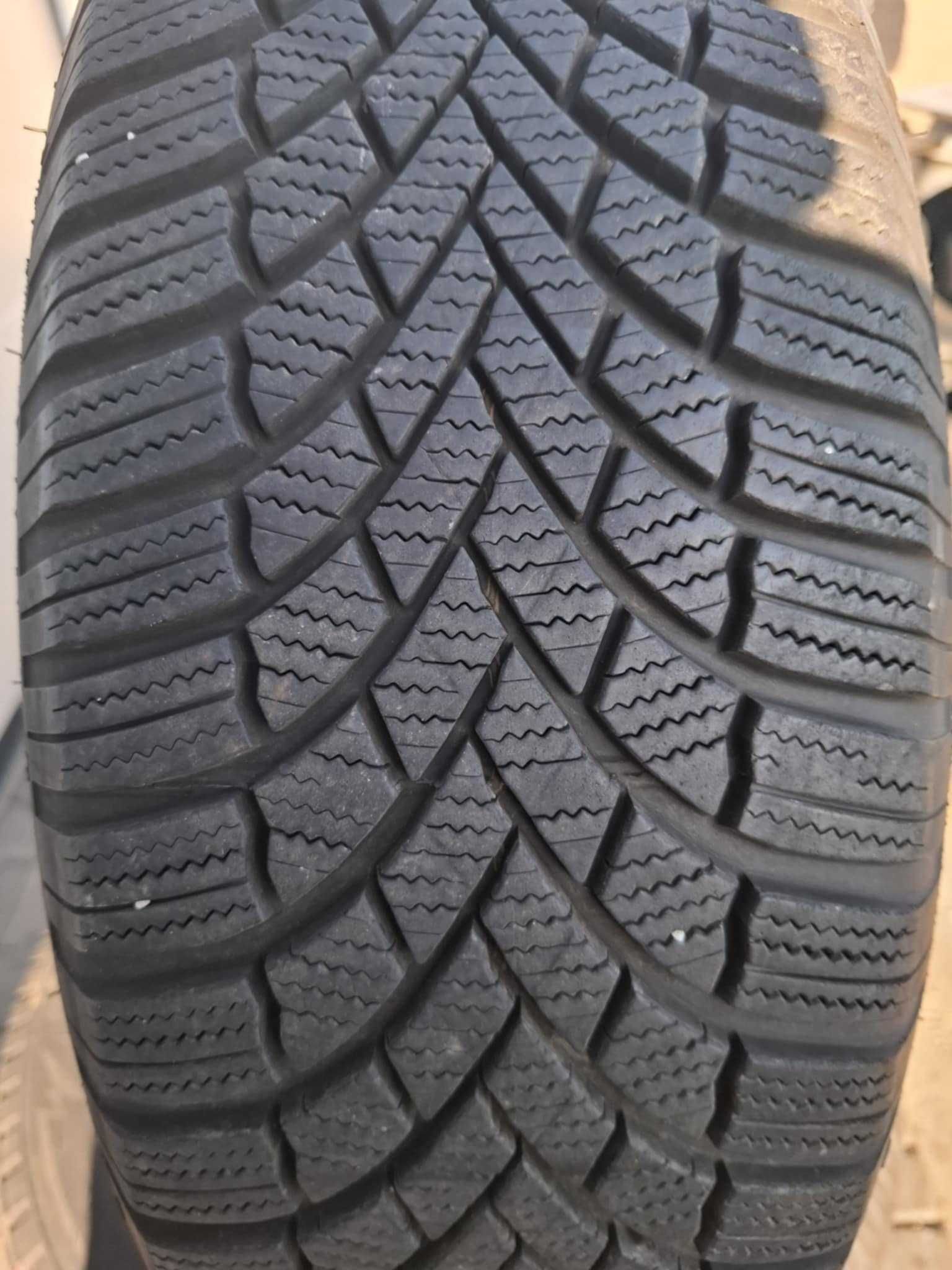 Felgi aluminiowe 5x114,3 R16 TOYOTA z oponami Bridgestone