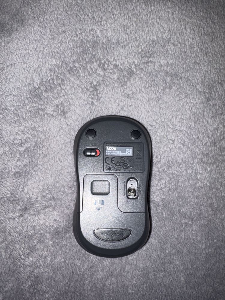 Myszka komputerowa Logitech M220 Silent Czarna