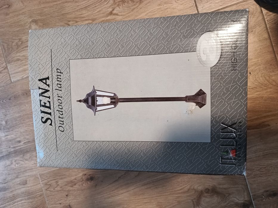 Słupek oświetleniowy