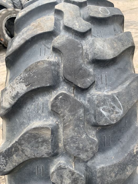 Opona 365/80r20 14.5r20 Dunlop SP T9