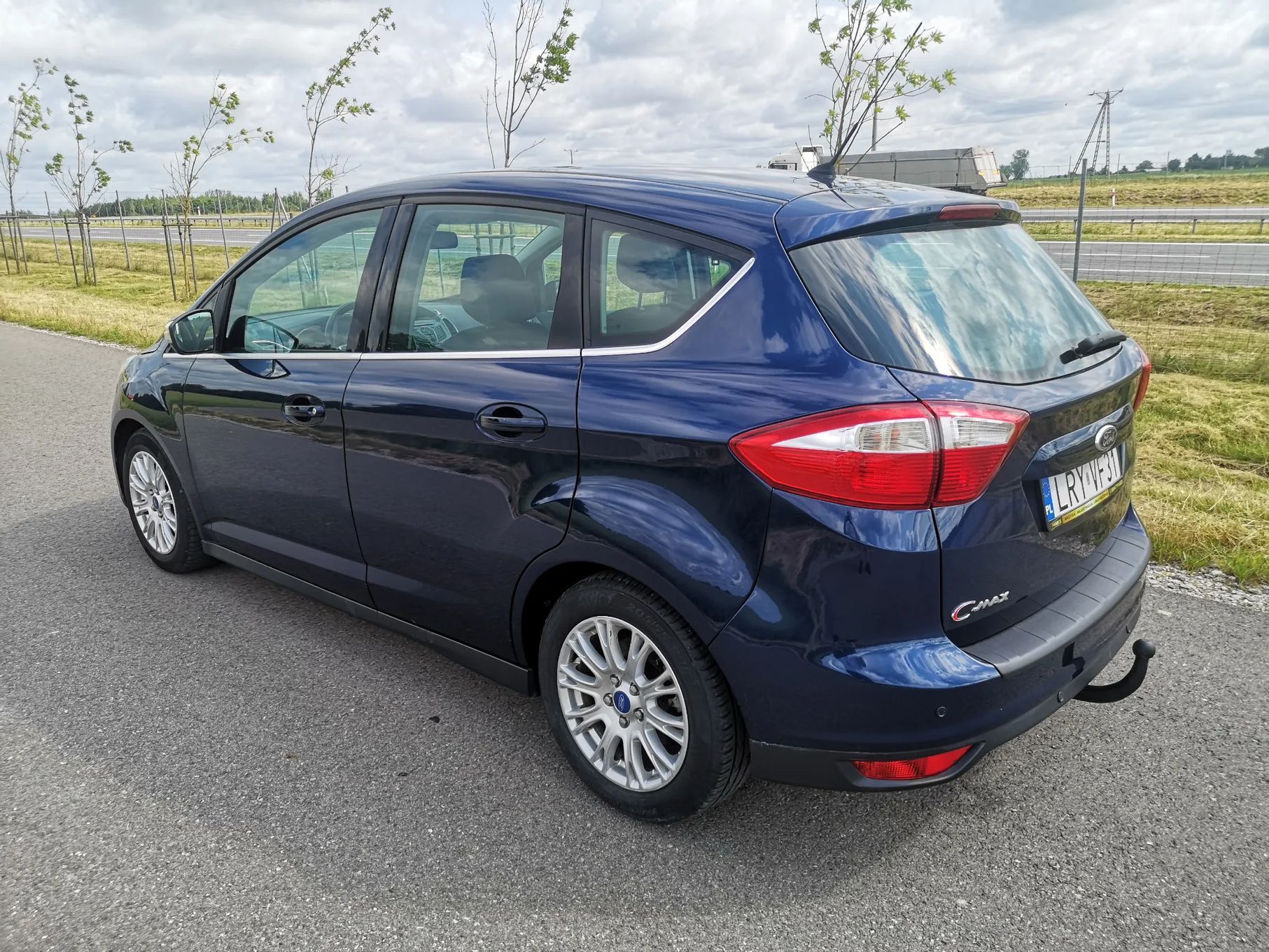 Ford C-MAX Titanium, bezwypadkowy, serwisowany, bluetooth, HAK