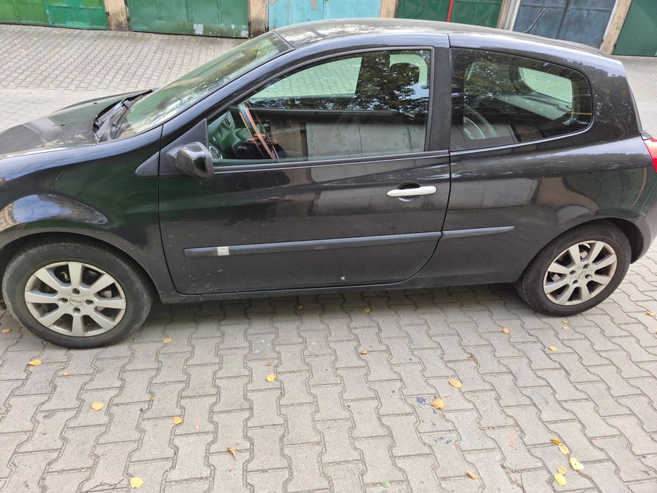 Renault Clio III 1.6 90km benzyna 2005r