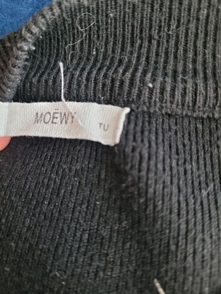 Sweter damski z aplikacją