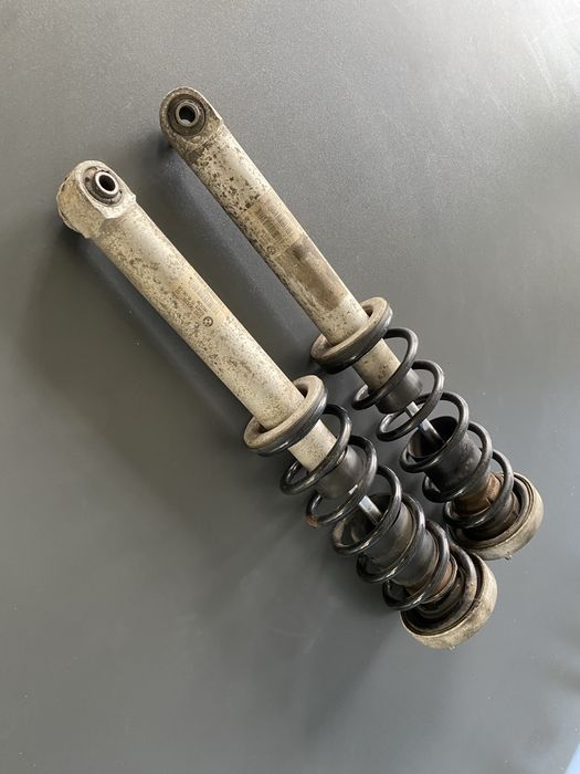 Задні Амортизатори BMW E60 Седан Стойки Взборі Пружини БМВ Е60