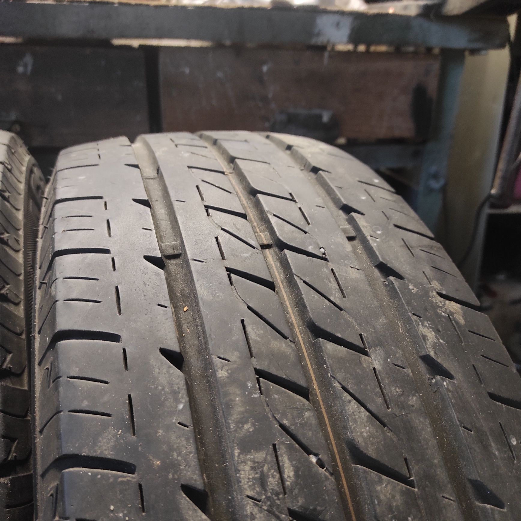 Opony 235/65R16C