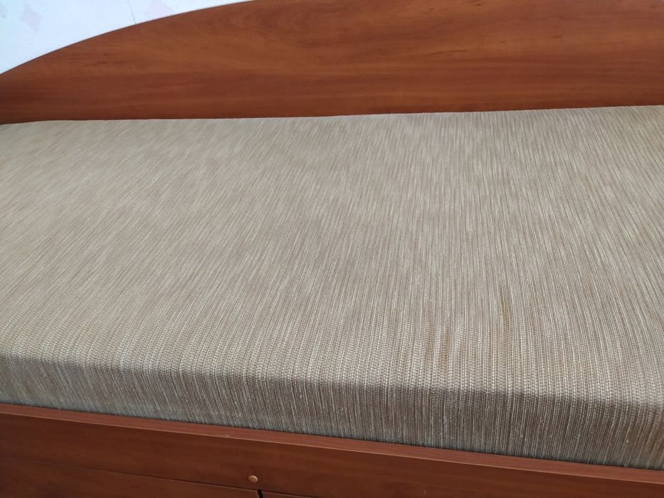 Диван з шухлядами