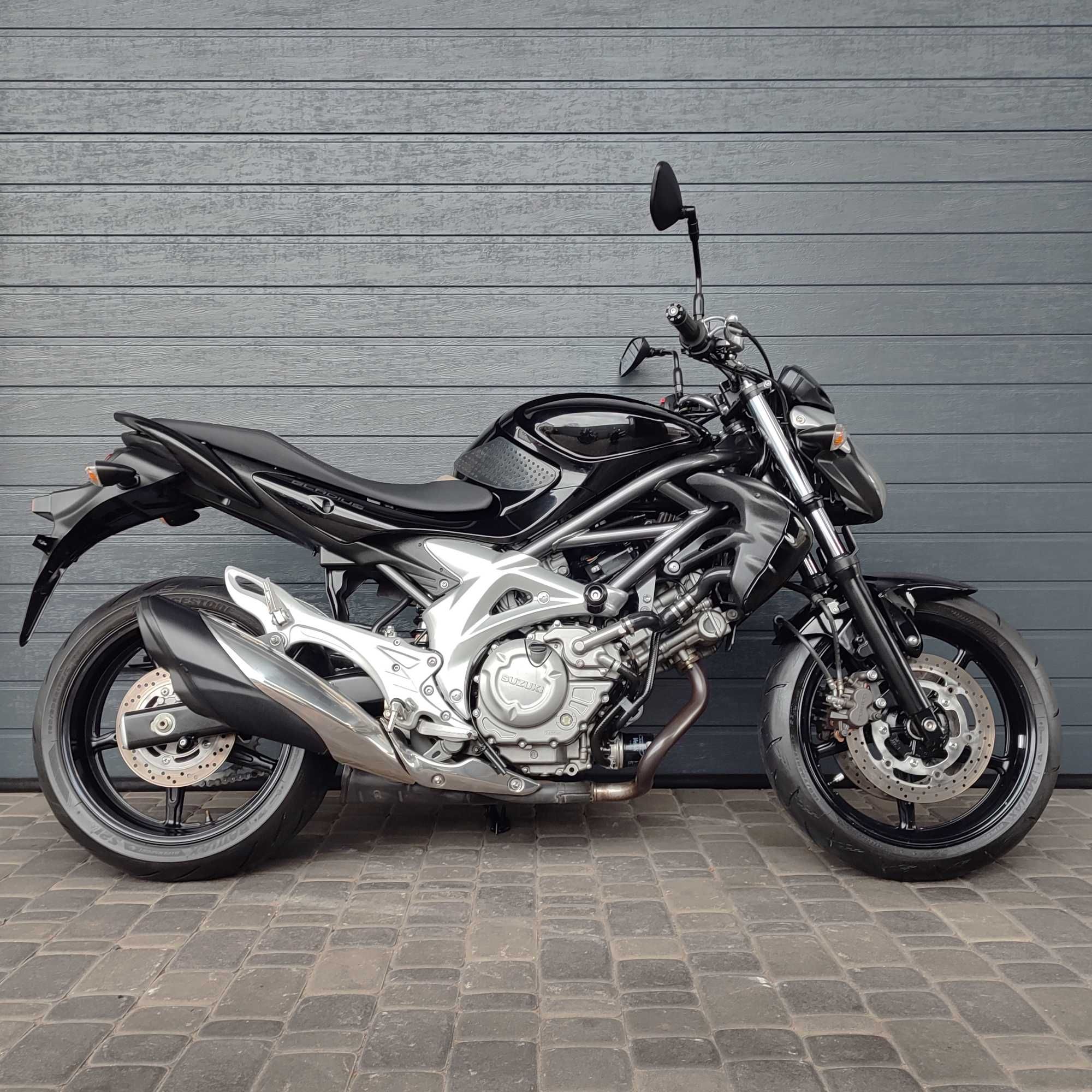 Продам мотоцикл Suzuki Gladius 650 (7950)