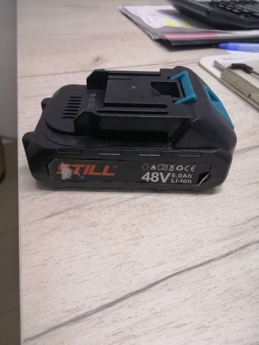 Акомуляторна батарея для електро пили штіль