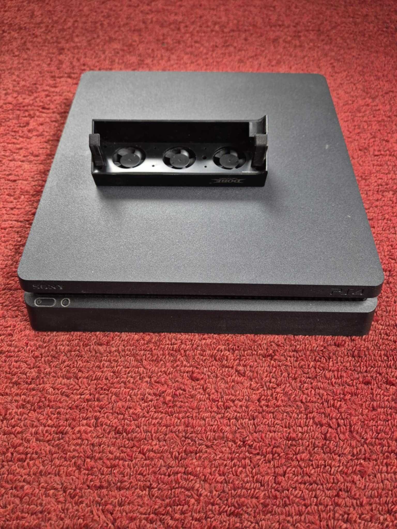 Konsola PS4 Slim