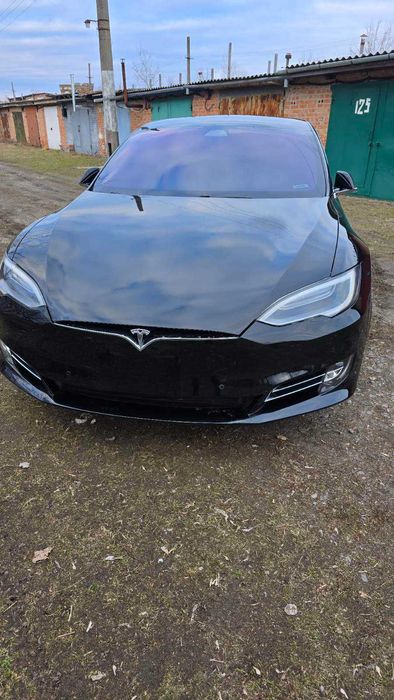 Tesla Model S 2018 75D 75 kWh Dual Motor (328 к.с.) AWD