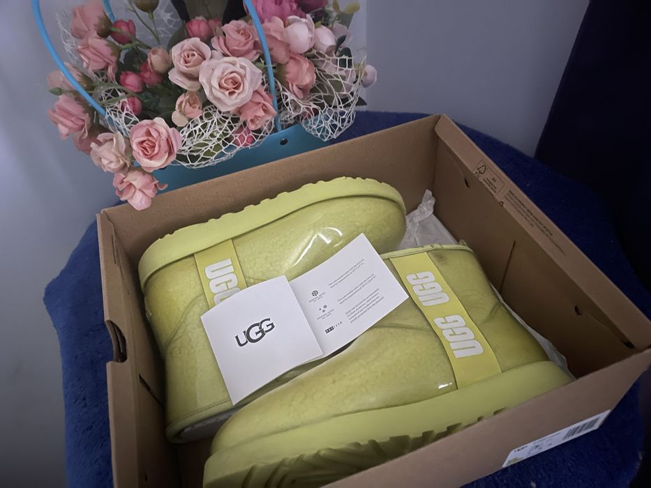 Продам чоботи Ugg Classic Clear Mini оригінал.