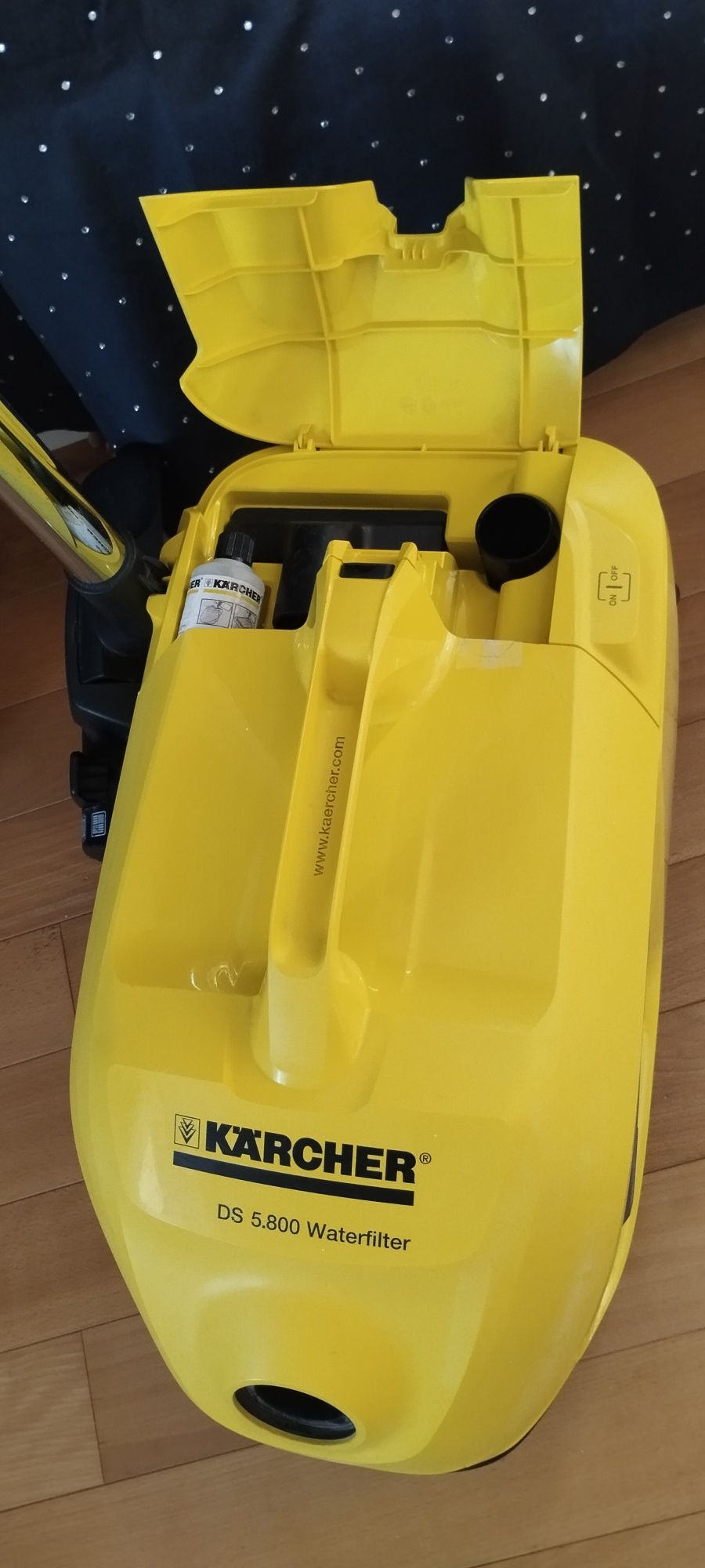 Odkurzacz z filtrem wodnym karcher ds 5.800