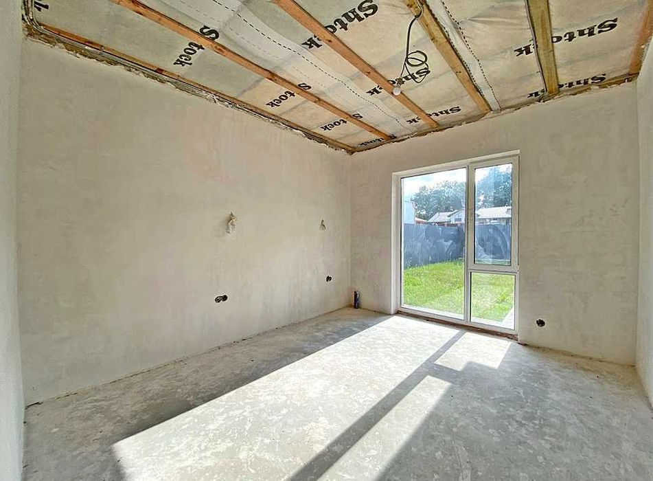 Одноповерховий ОКРЕМИЙ  БУДИНОК  у Лісовій Бучі! Чистове оздоблення!