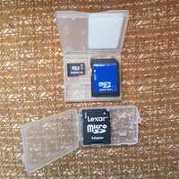 Пара Адаптеров и Карта Памяти Micro SD в Капсулах