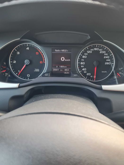 Audi A4 B8 Avant 2.0tdi 143KM S-Linie