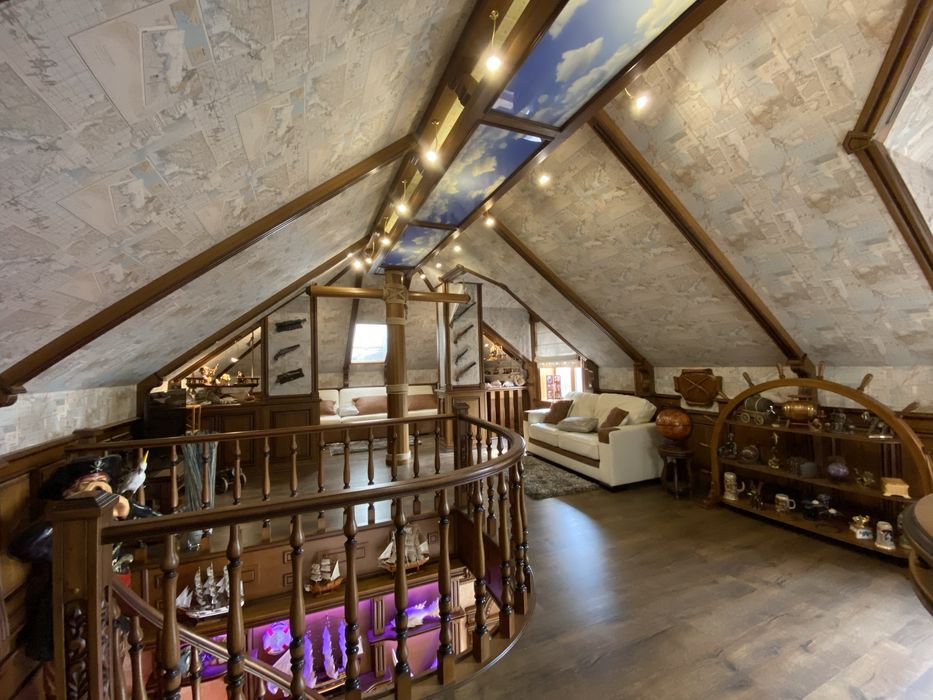 Будинок в районі «Новий двір» 10 соток. Зручна локація.