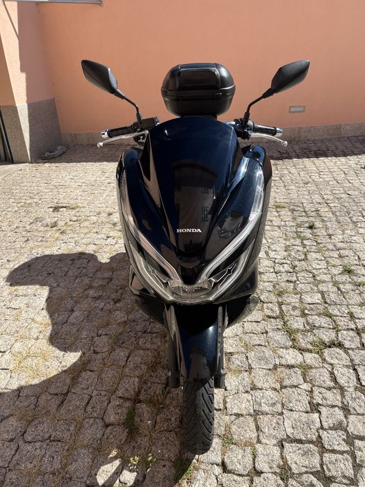 Honda PCX 125– Excelente estado + Mala incluída